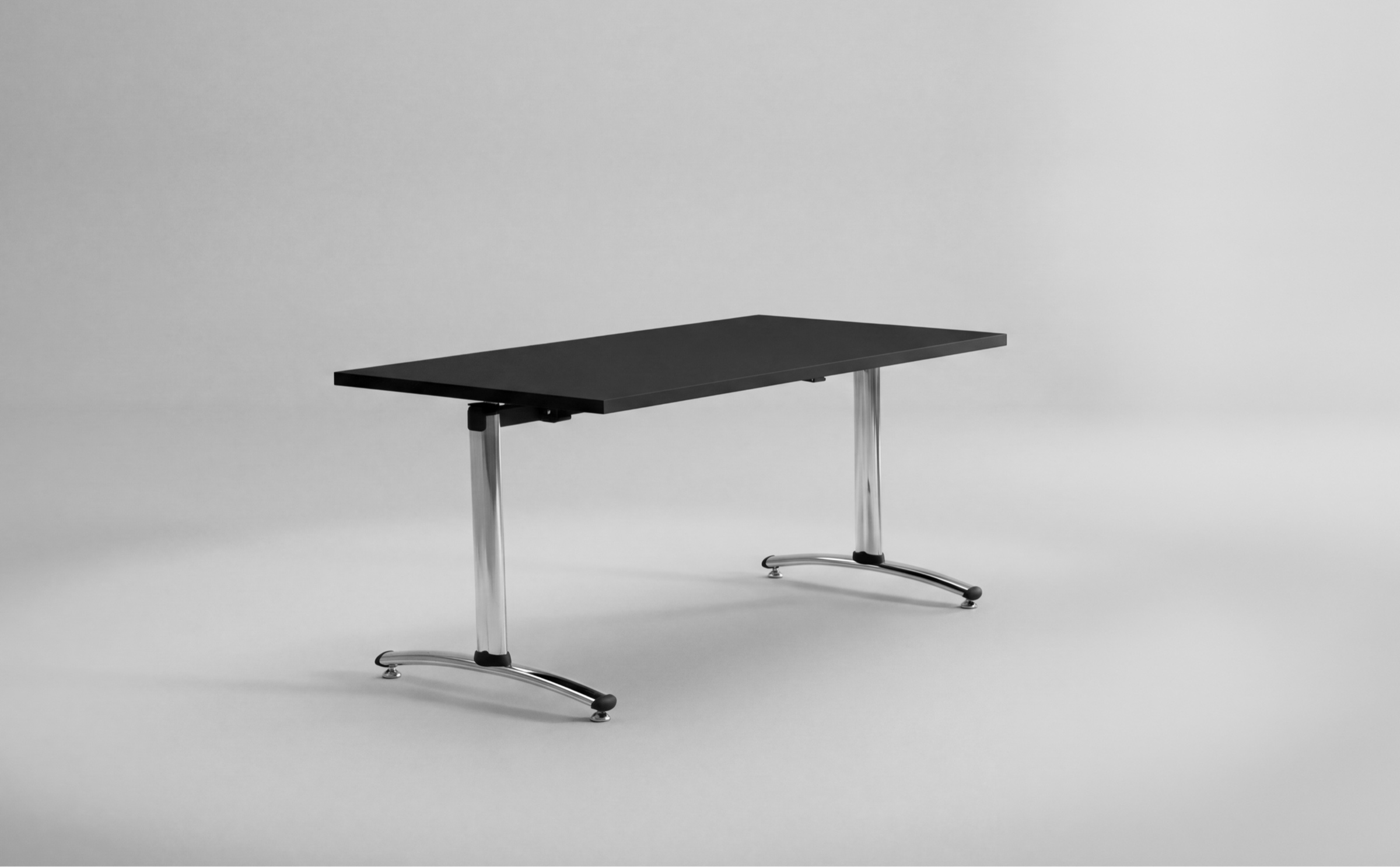 DOMINO GAMBE PIEDINI