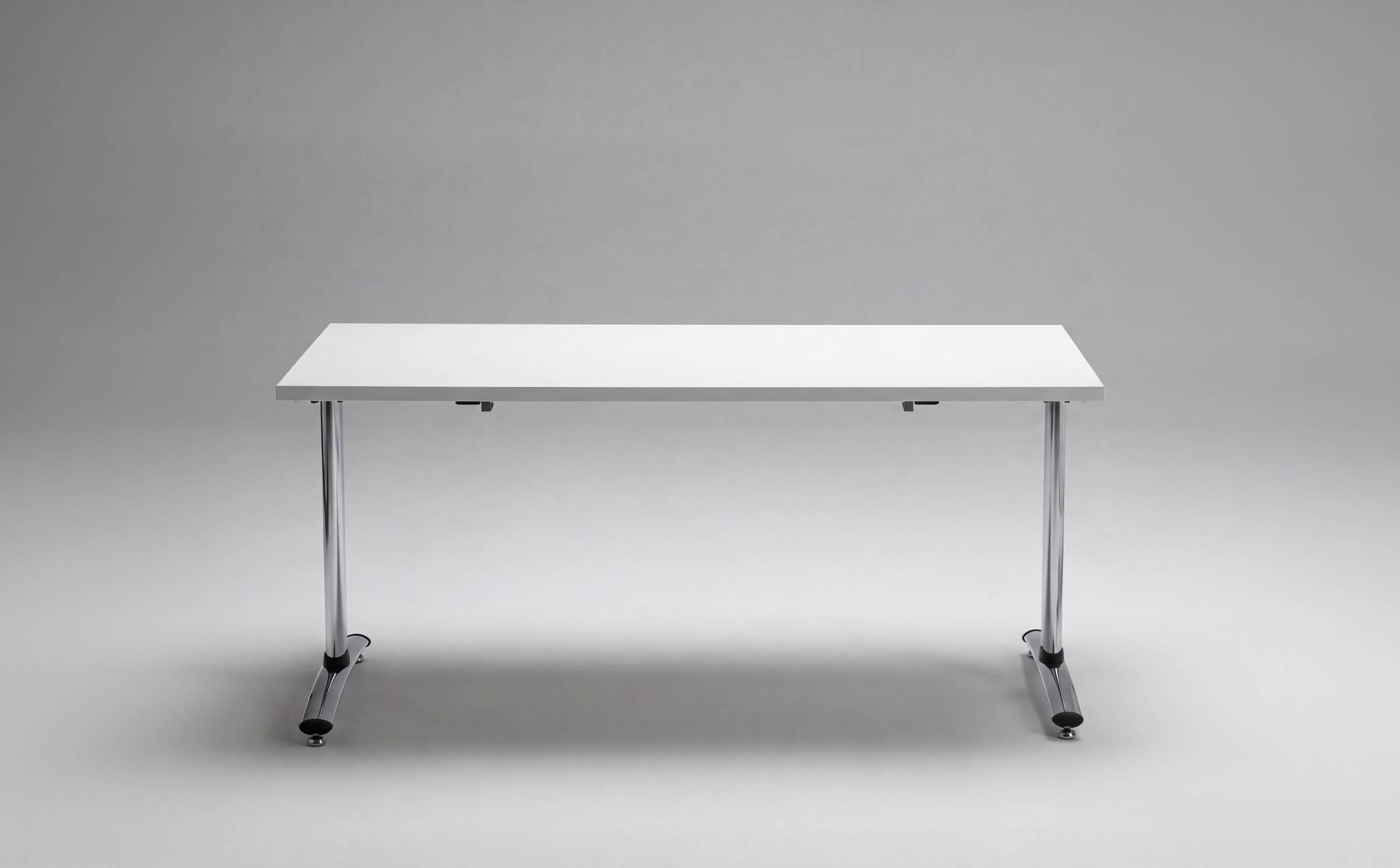 DOMINO GAMBE PIEDINI